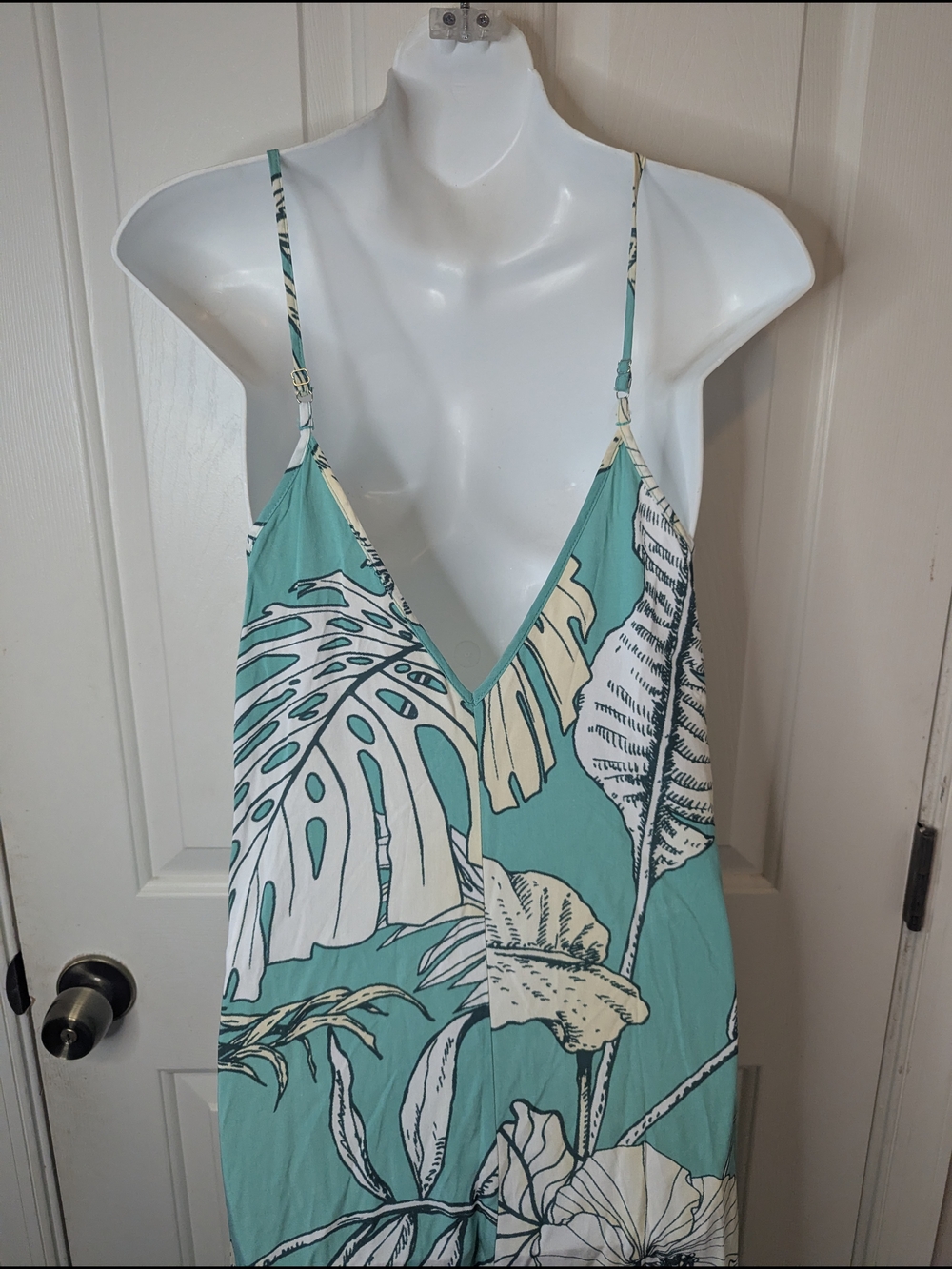 CUPSHE Green Tropical Floral Plunging Maxi Dress Boho Beach Summer Size Small - Picture 4 of 9